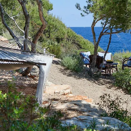 Front Line Sea In Mallorca Up To 6 Guests Villa *