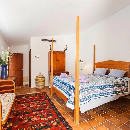 Villa Front Line Sea In Mallorca Up To 6 Guests